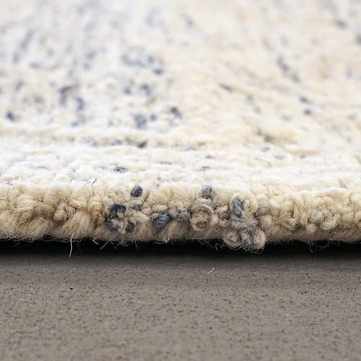 1126-157 Dynamic Rugs Darcy