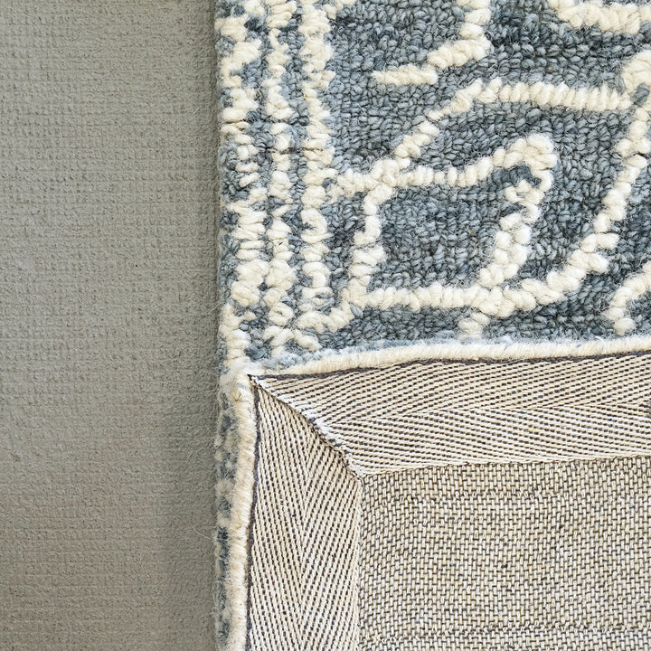 1131-150 Dynamic Rugs Darcy