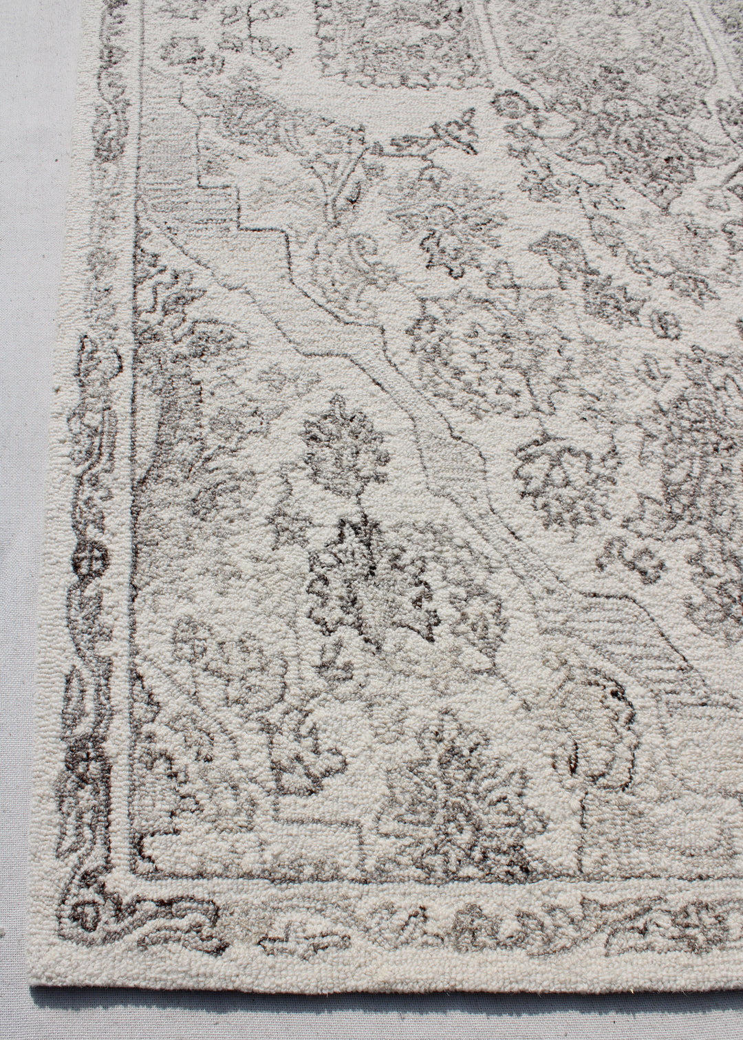 7485-110 Dynamic Rugs Legend