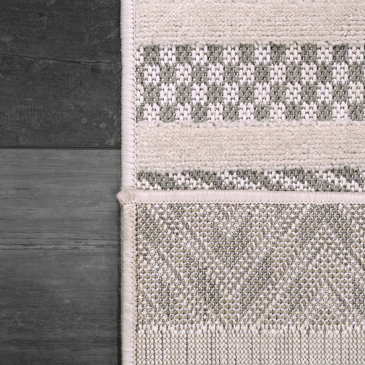 6410-891 Dynamic Rugs Tessie