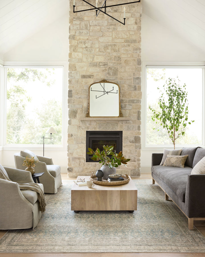 AUB-03 Loloi Aubrey by Angela Rose