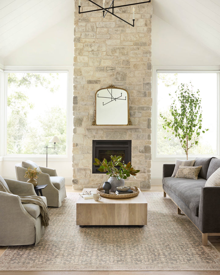 AUB-04 Loloi Aubrey by Angela Rose