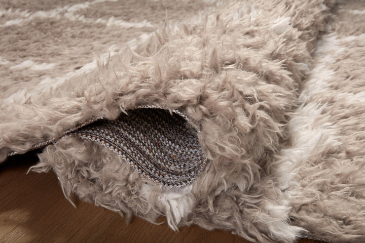 AMI-04 Loloi Amira by Angela Rose