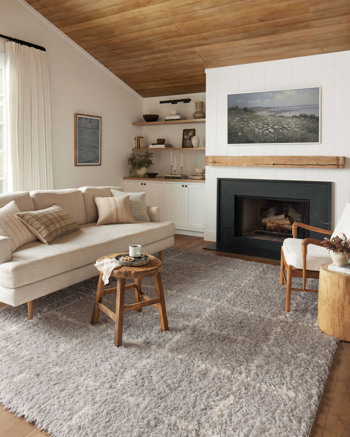 AMI-04 Loloi Amira by Angela Rose