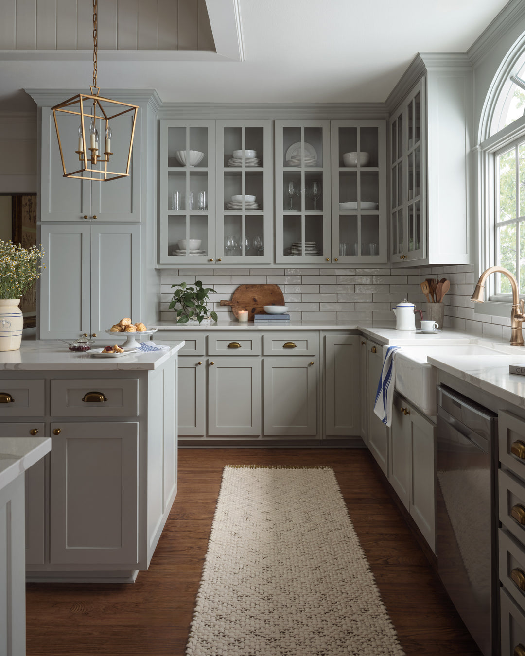 BET-01 Magnolia Home Betty by Joanna Gaines