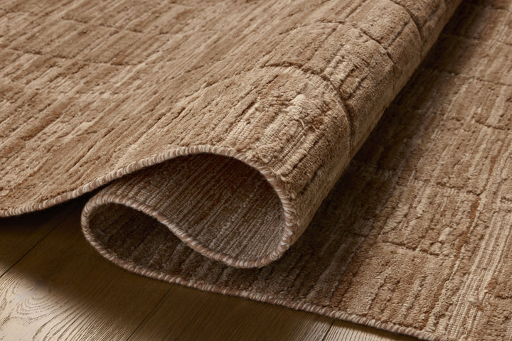 DAN-01 Loloi Daniel by Jean Stoffer