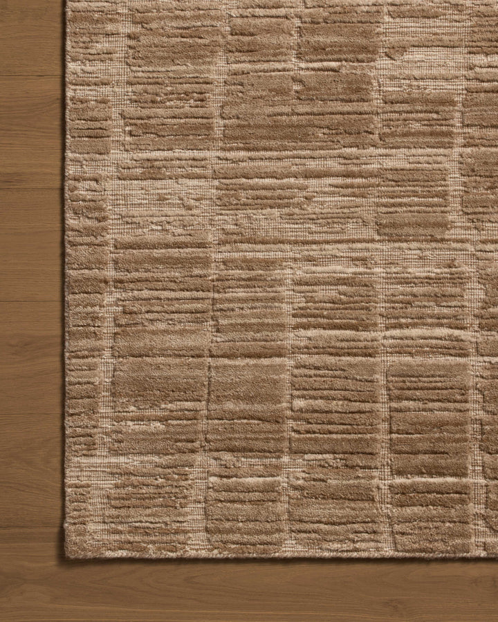 DAN-01 Loloi Daniel by Jean Stoffer