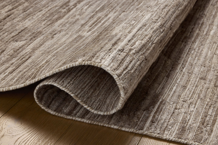 DAN-02 Loloi Daniel by Jean Stoffer