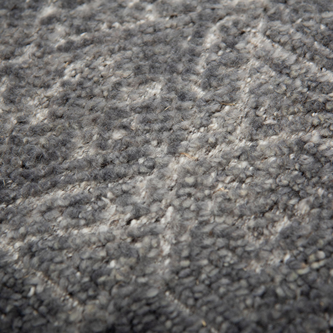 HTN719 Rizzy Home Hilton