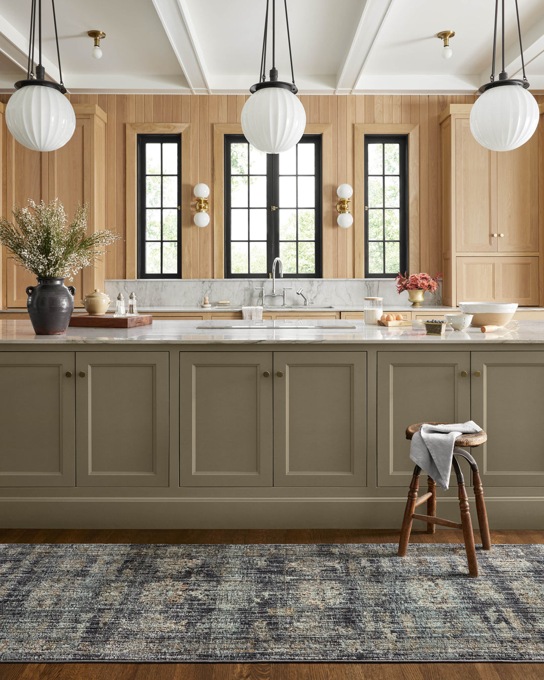 KES-04 Loloi Katherine by Jean Stoffer