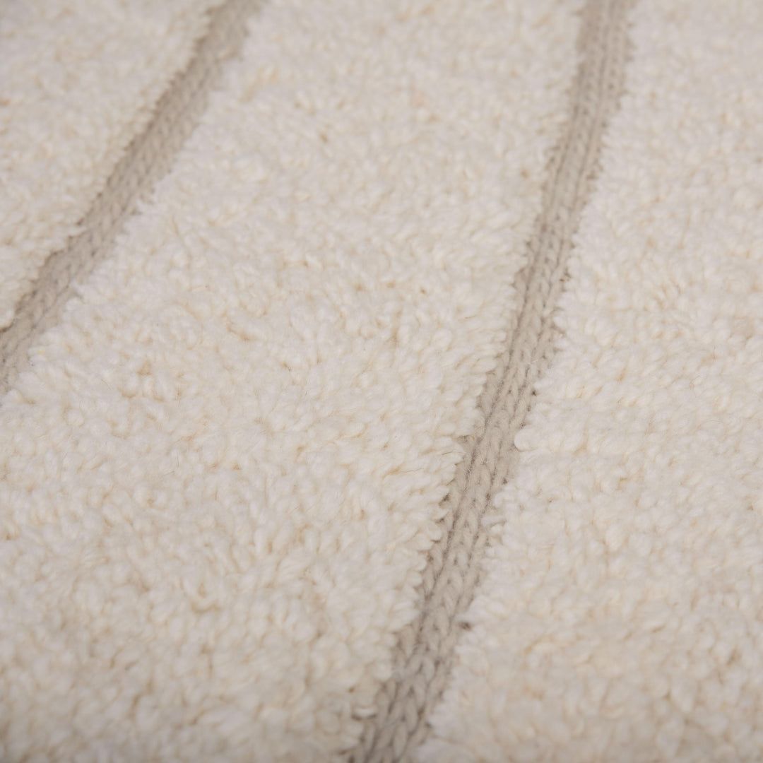 PEL691 Rizzy Home Peludo