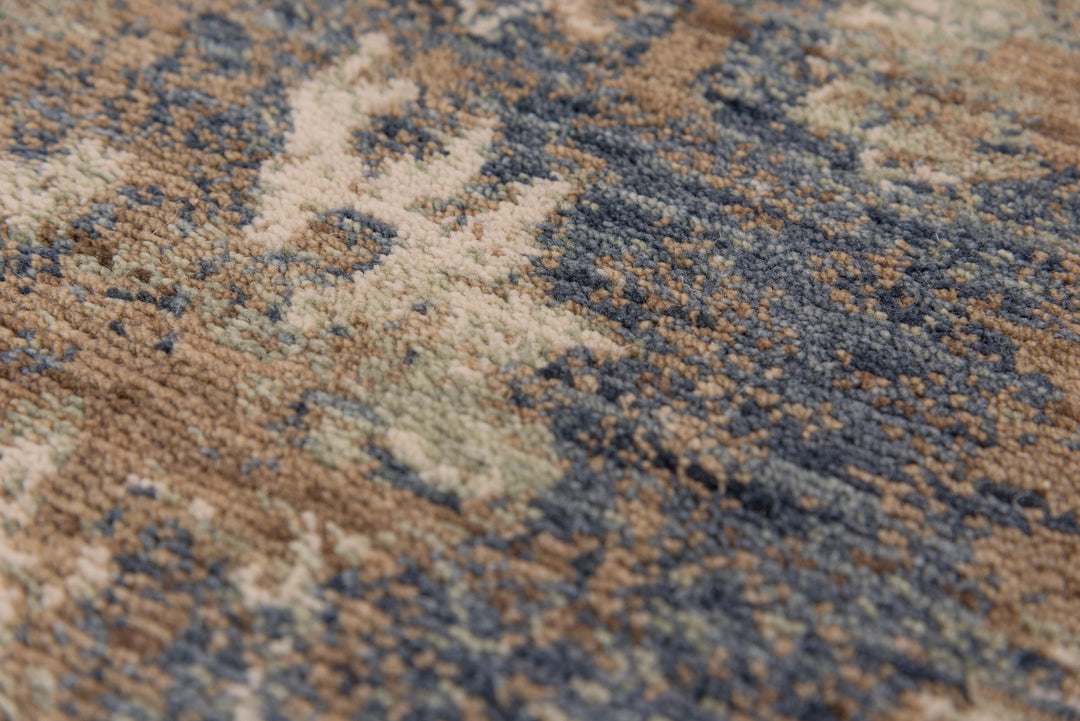 PNM105 Rizzy Home Platinum