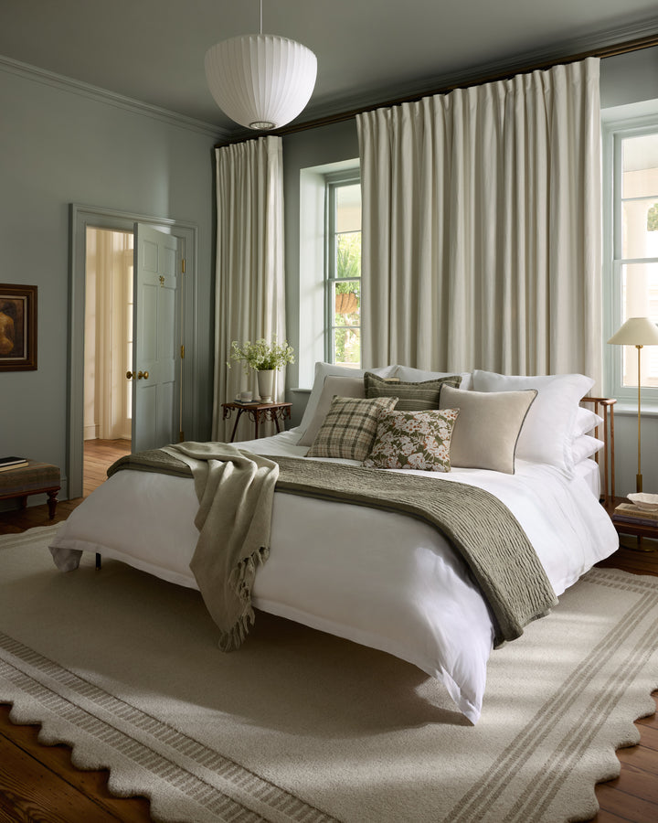 SCO-01 Loloi Scottie by Chris Loves Julia