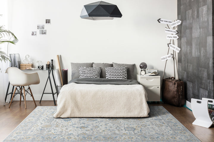 1357-897 Dynamic Rugs Gold