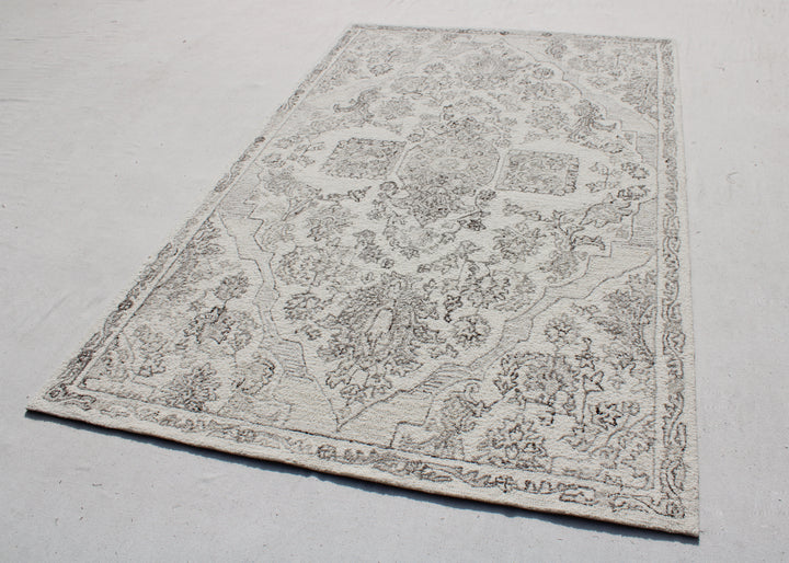 7485-110 Dynamic Rugs Legend