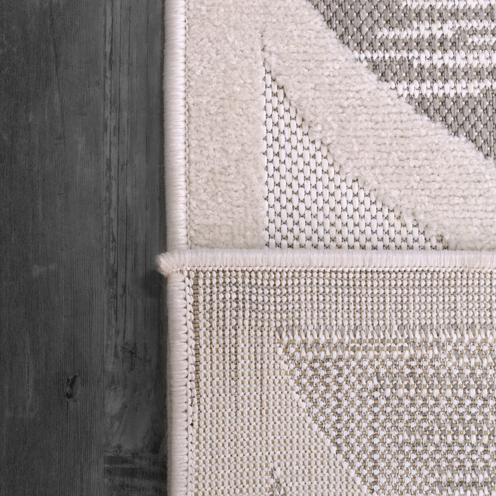 6402-901 Dynamic Rugs Tessie